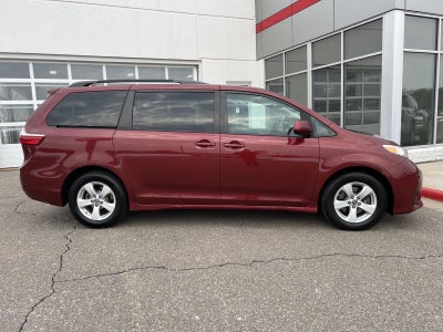 2019 Toyota SIENNA MINIVAN