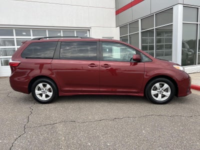 2019 Toyota SIENNA MINIVAN