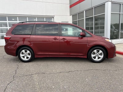 2019 Toyota SIENNA MINIVAN