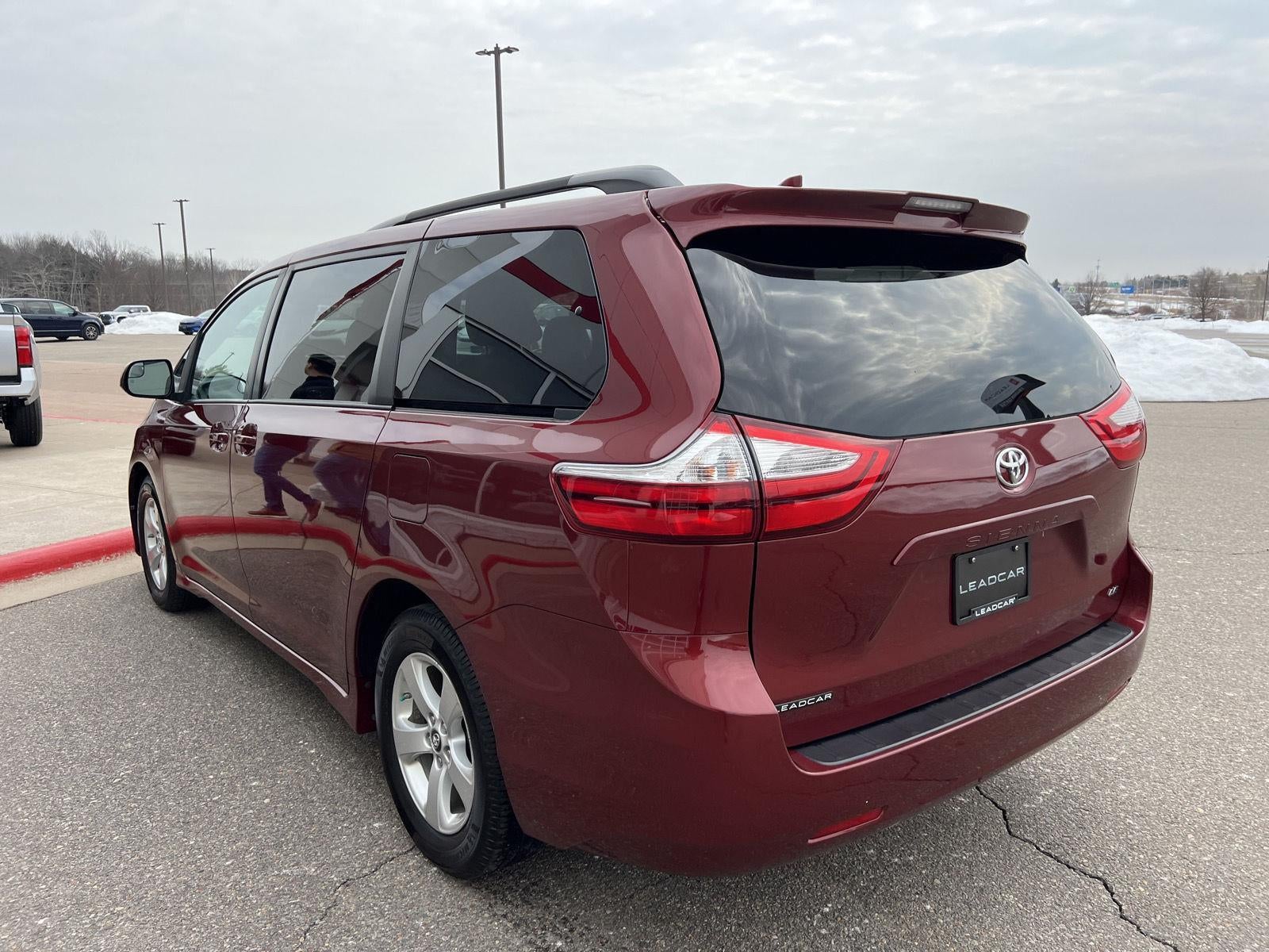 2019 Toyota SIENNA MINIVAN