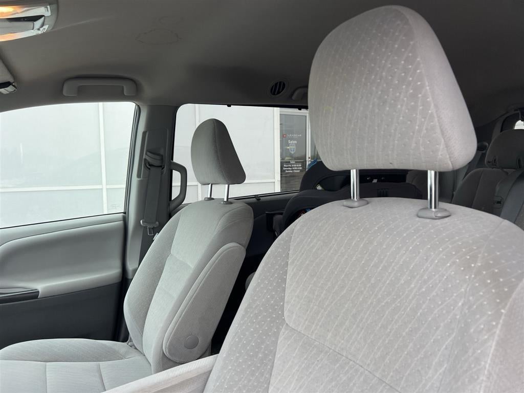 2017 Toyota SIENNA MINIVAN