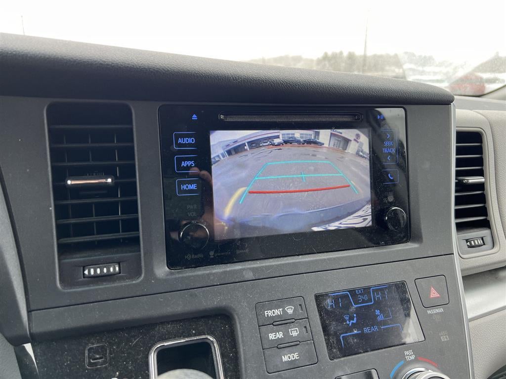 2017 Toyota SIENNA MINIVAN