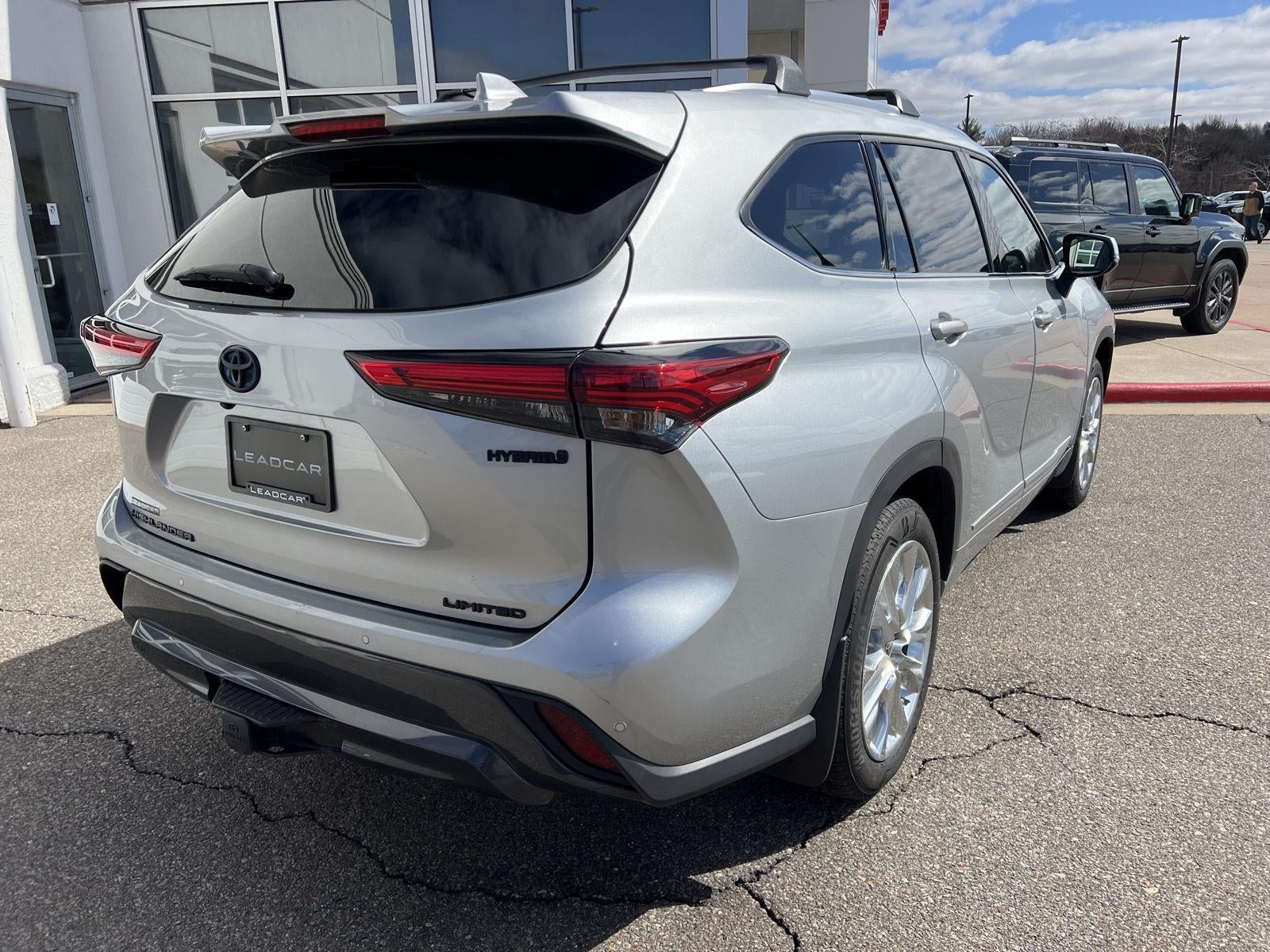 2023 Toyota Highlander Hybrid Limited