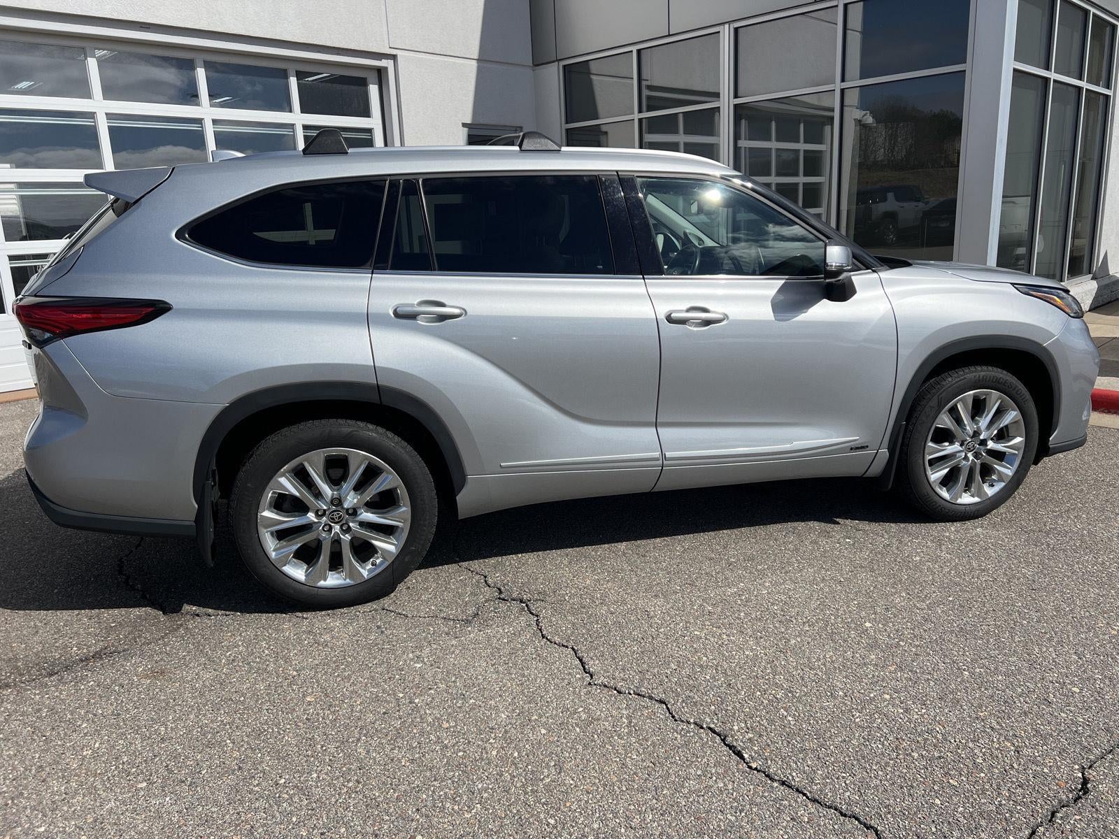 2023 Toyota Highlander Hybrid Limited