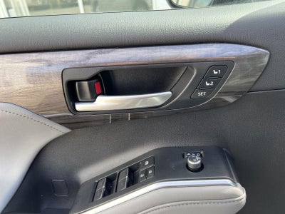 2023 Toyota Highlander Hybrid Limited
