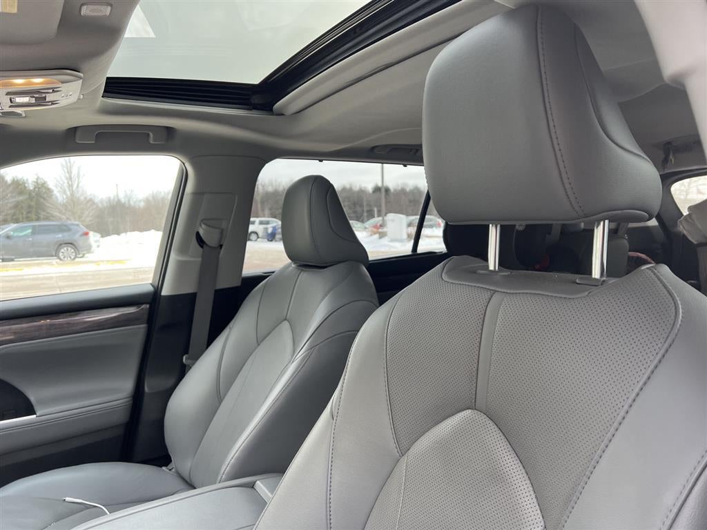 2023 Toyota Highlander Hybrid Limited