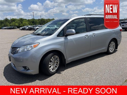 2015 Toyota SIENNA Base