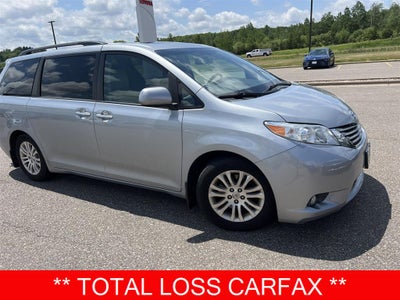 2015 Toyota SIENNA Base