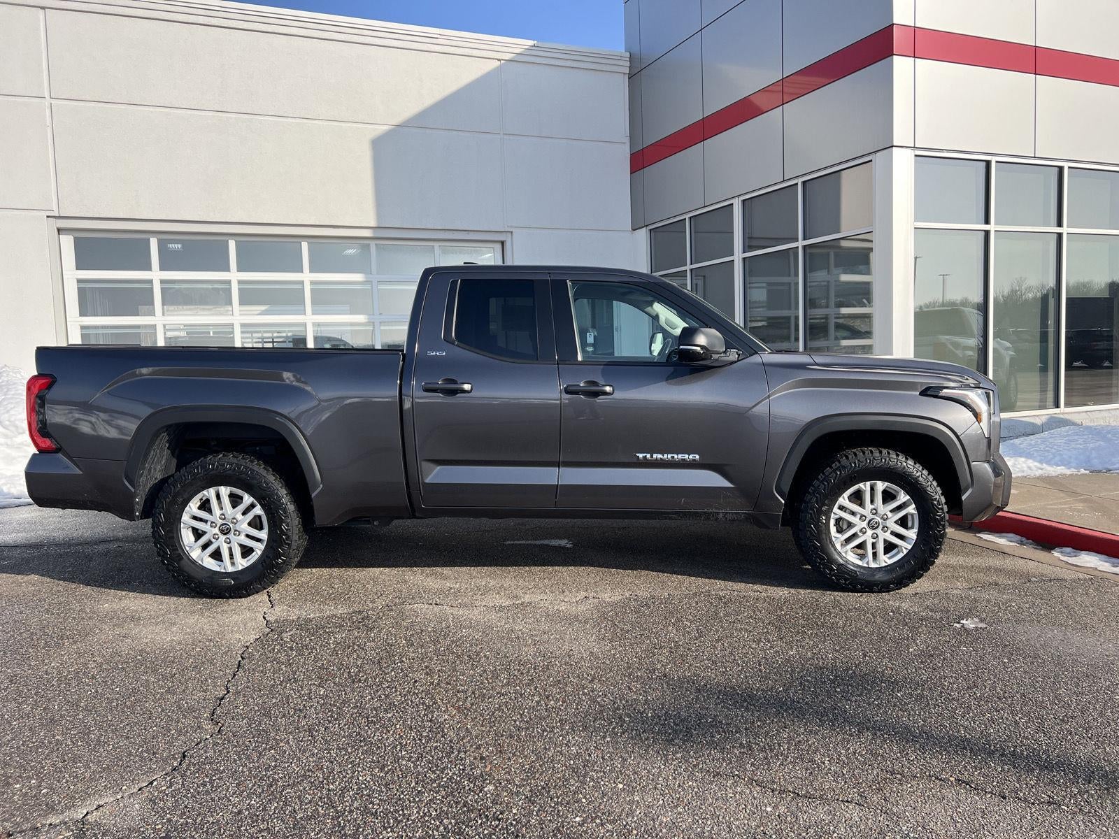 2022 Toyota Tundra SR5