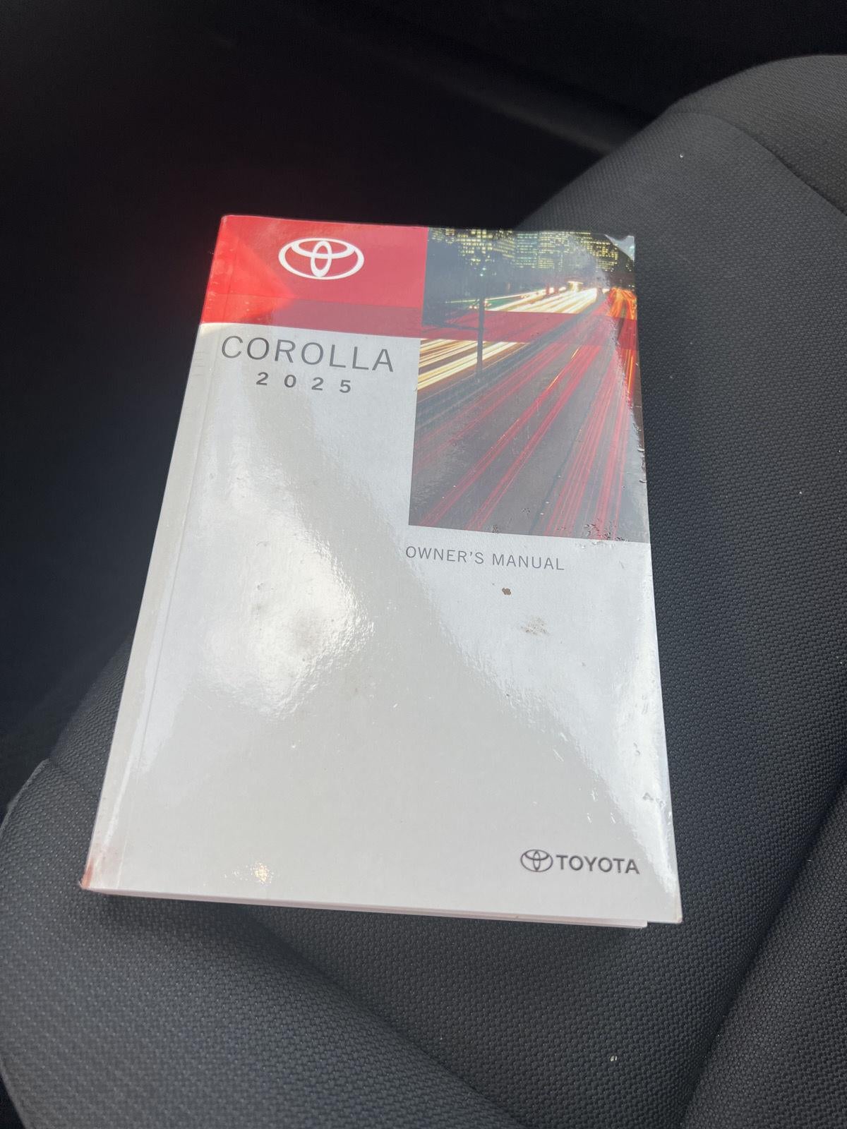2025 Toyota Corolla LE