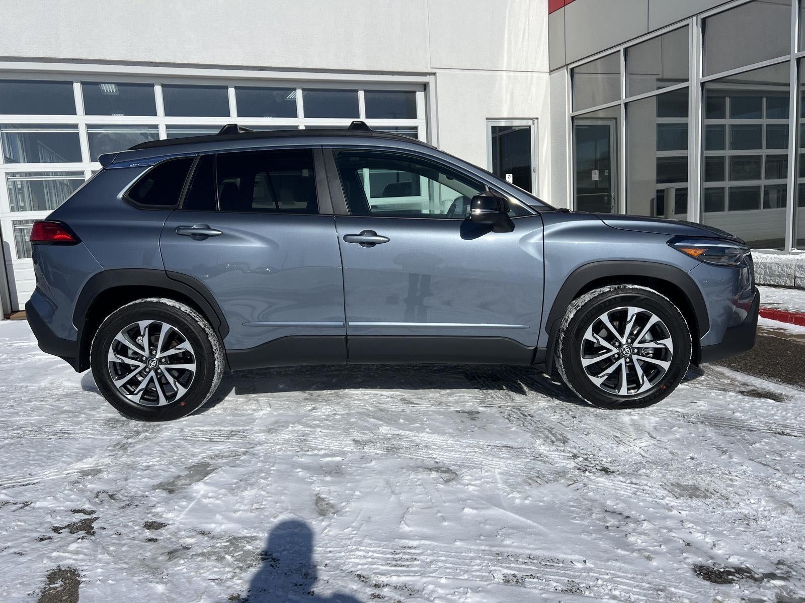 2025 Toyota Corolla Cross XLE