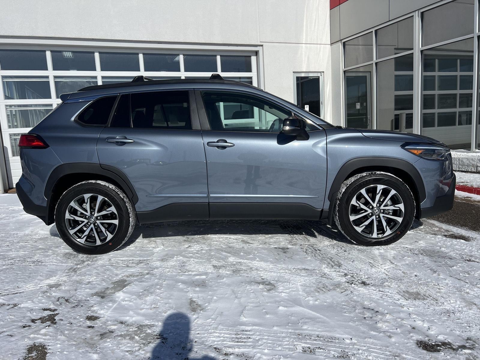 2025 Toyota Corolla Cross XLE