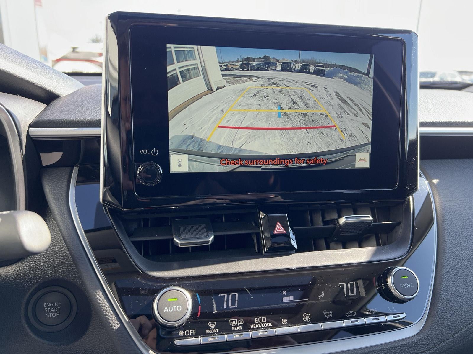 2025 Toyota Corolla Cross XLE