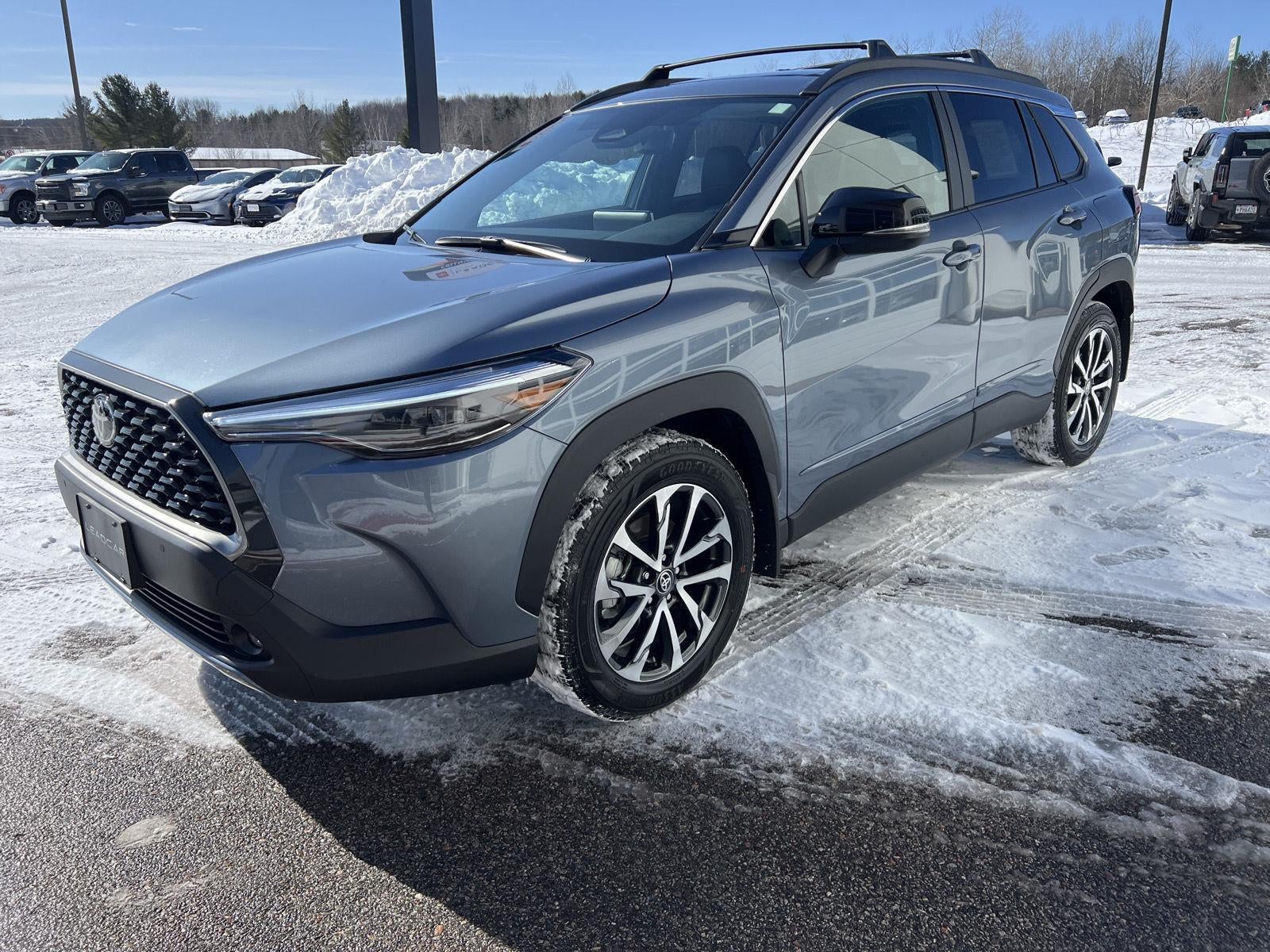 2025 Toyota Corolla Cross XLE