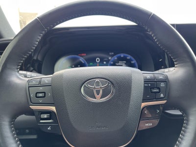 2025 Toyota Crown Signia XLE