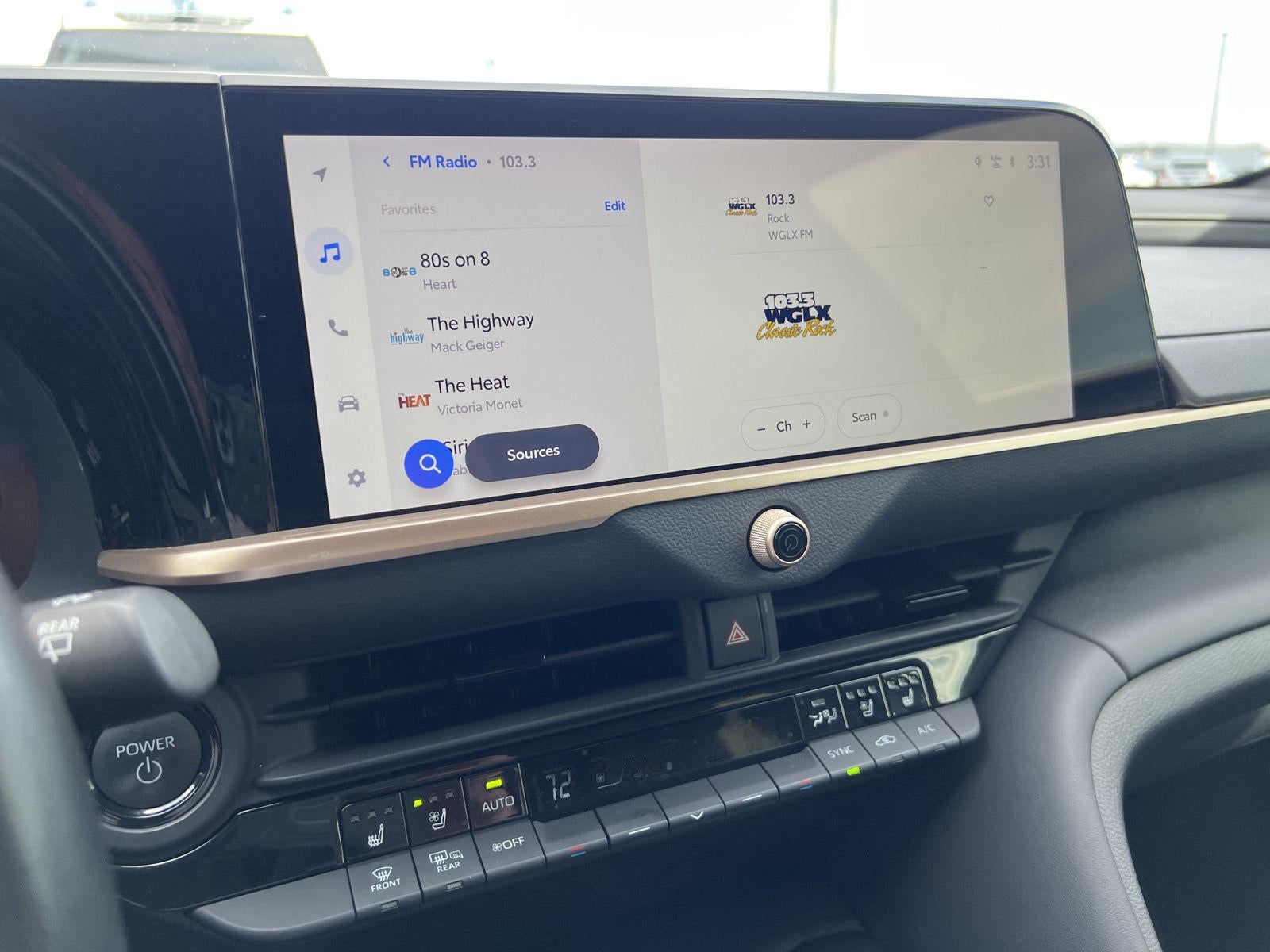 2025 Toyota Crown Signia XLE