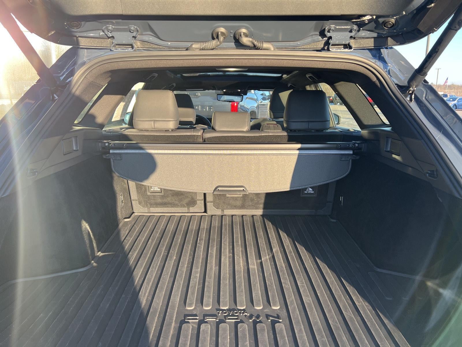 2025 Toyota Crown Signia Limited