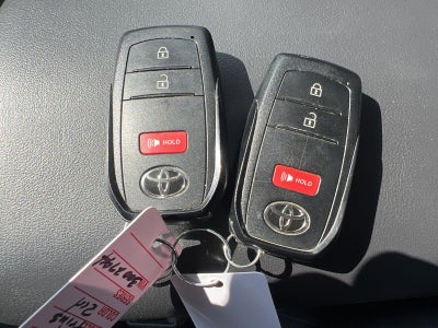 2023 Toyota Prius XLE