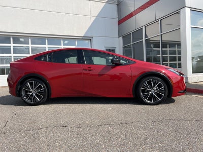 2023 Toyota Prius XLE