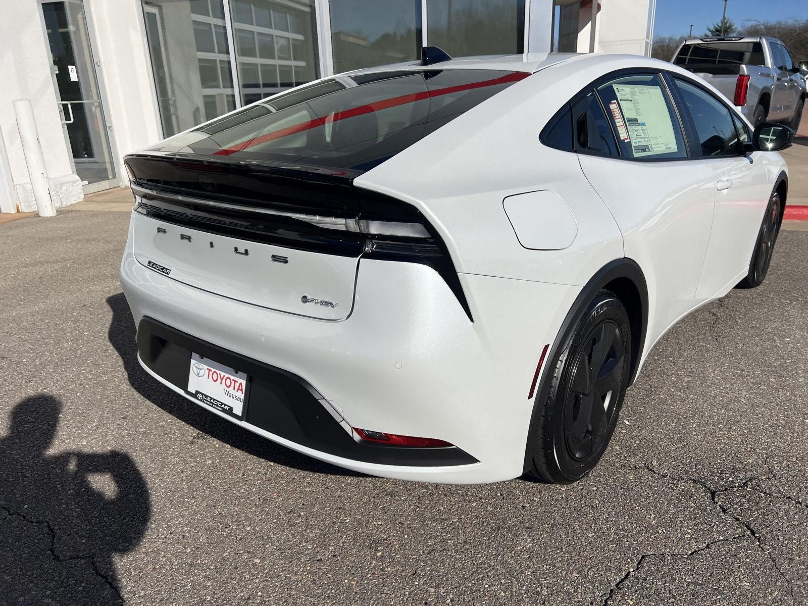 2026 Toyota Prius Plug-In Hybrid SE