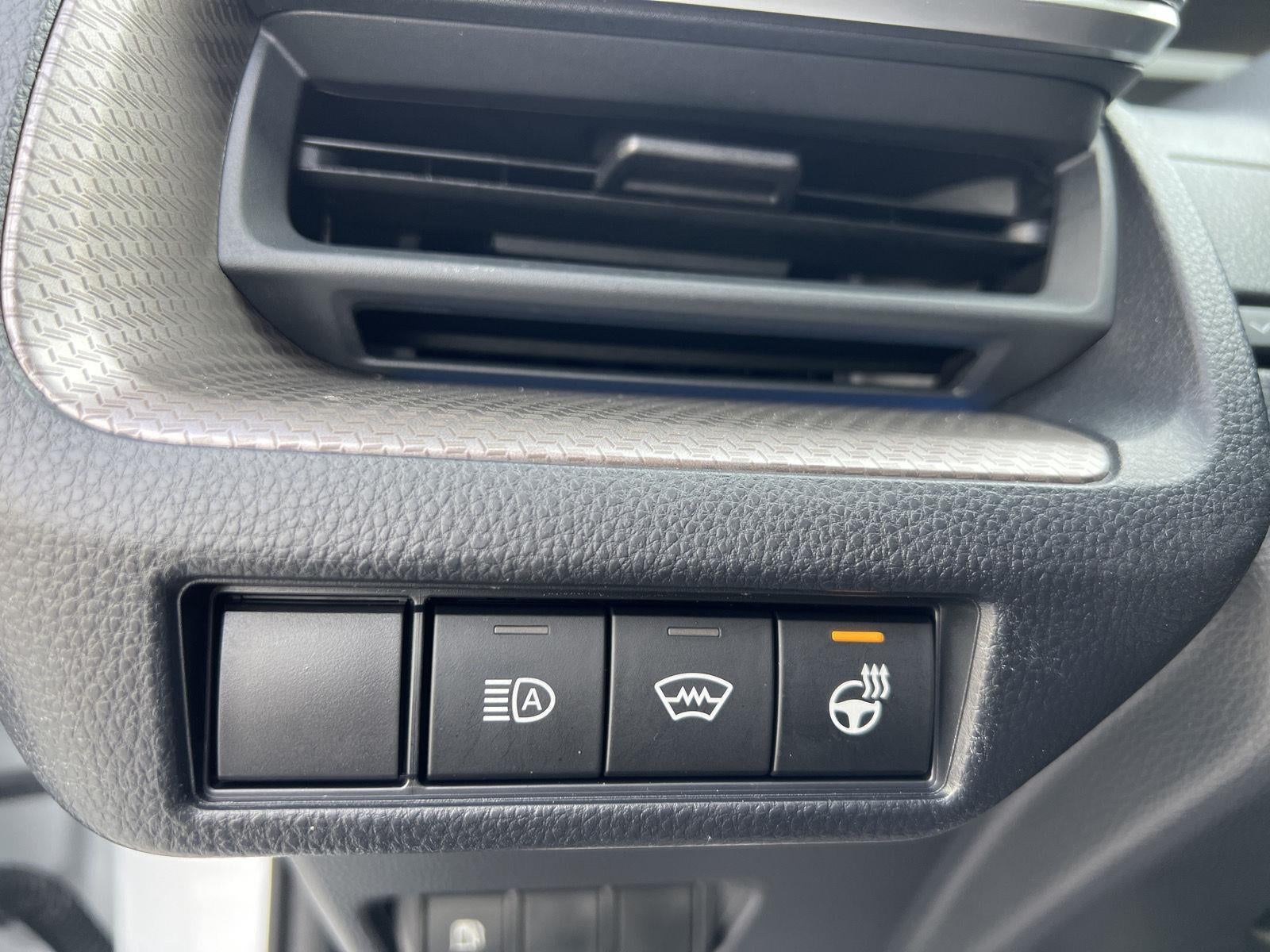 2025 Toyota Prius XLE