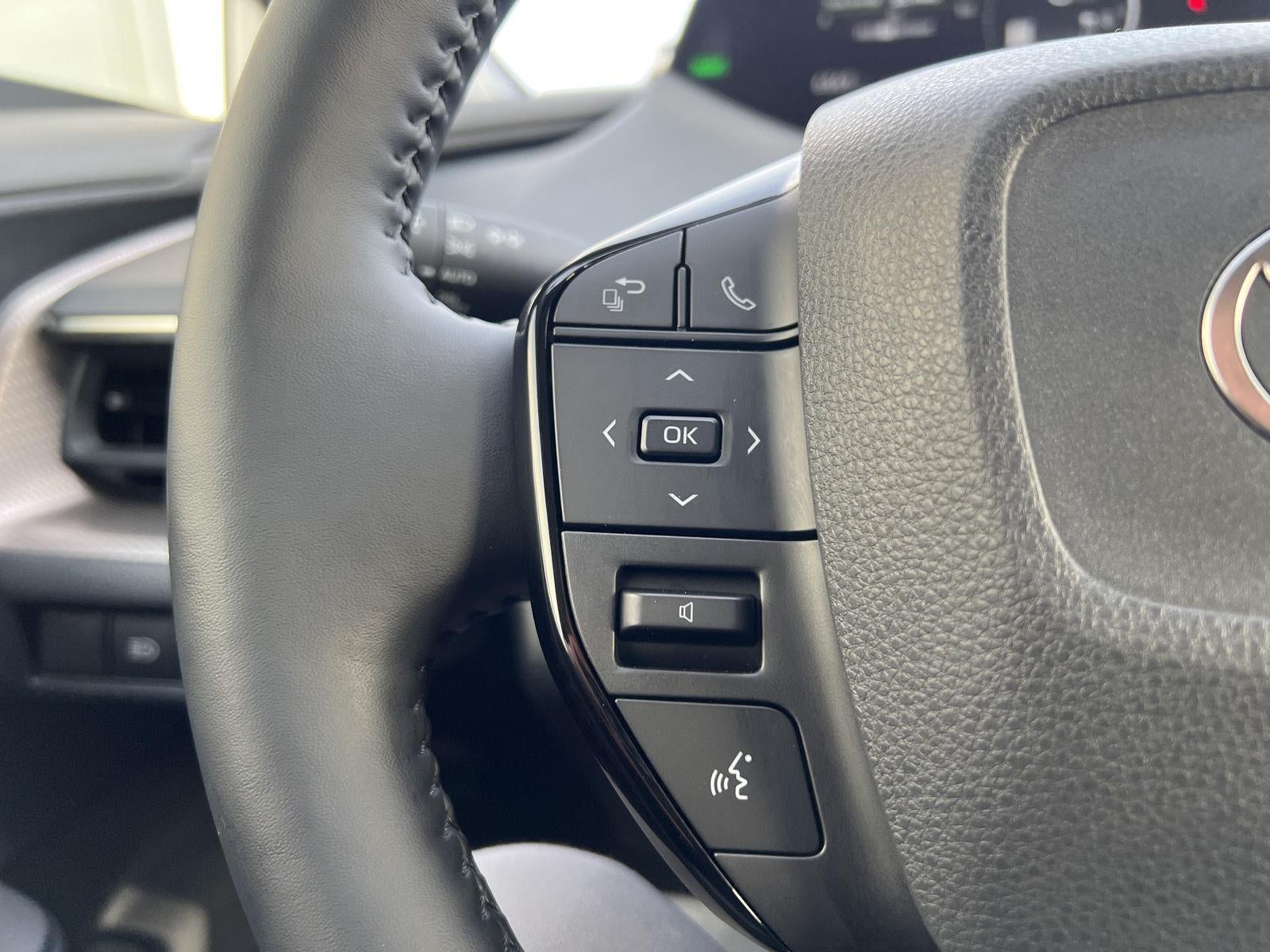 2025 Toyota Prius XLE