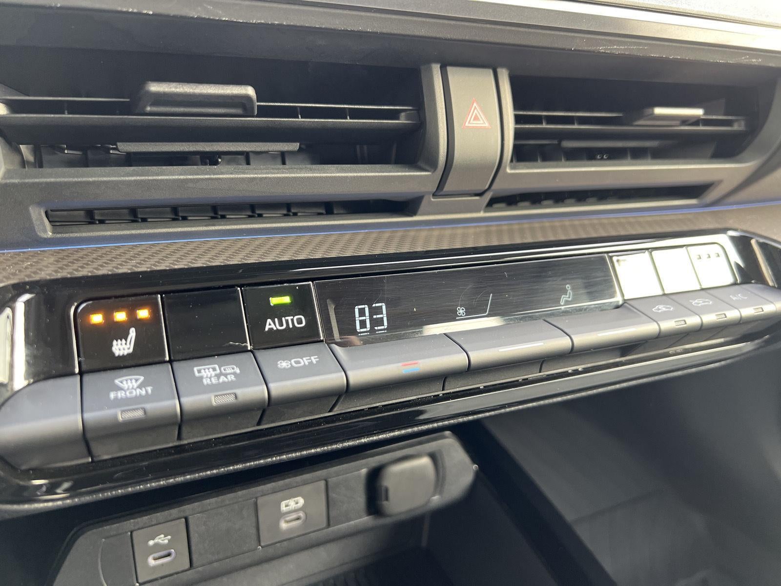 2025 Toyota Prius XLE