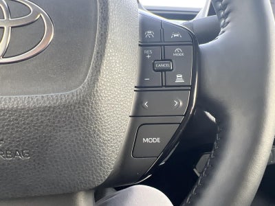 2025 Toyota Prius XLE