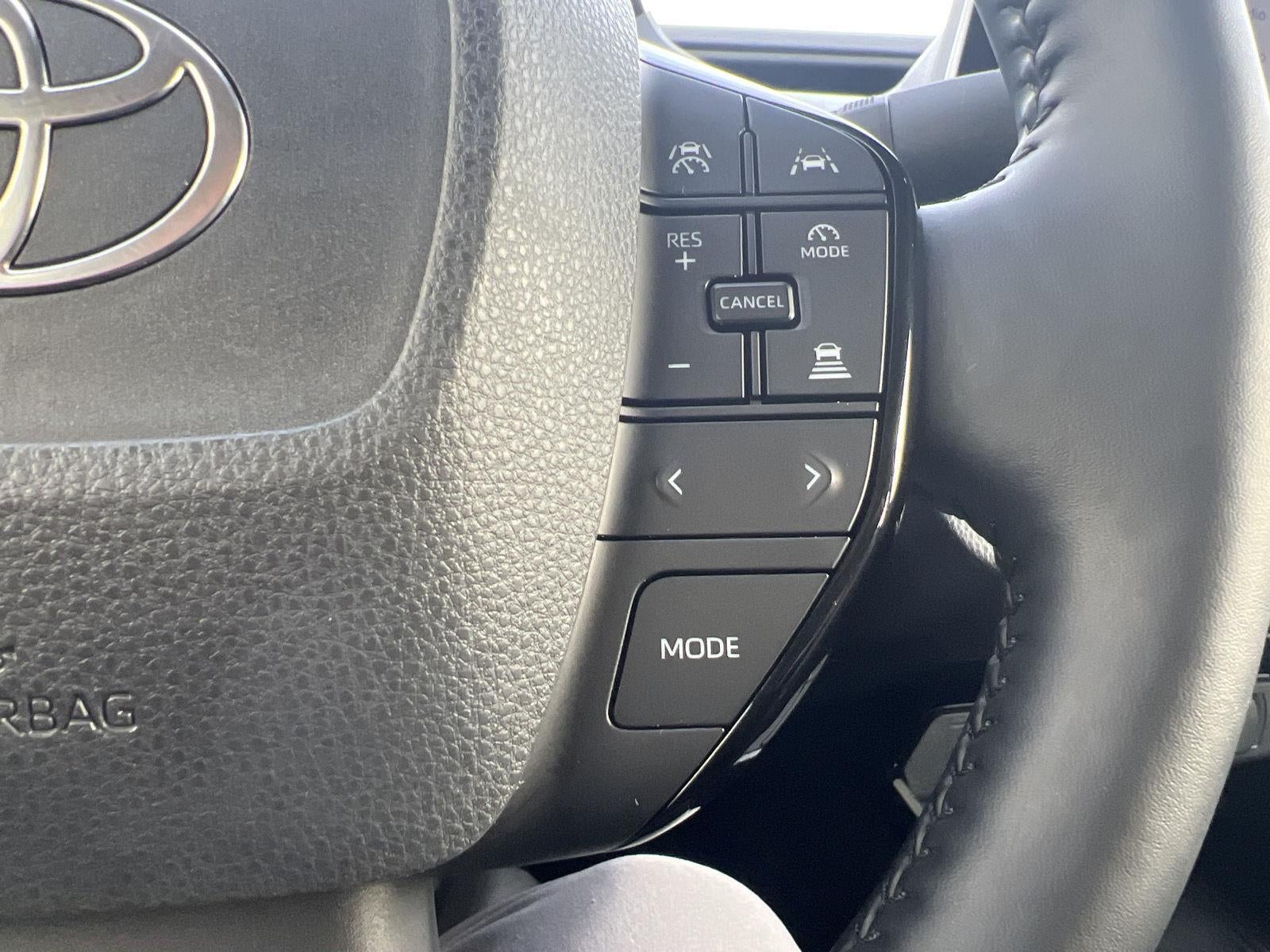 2025 Toyota Prius XLE