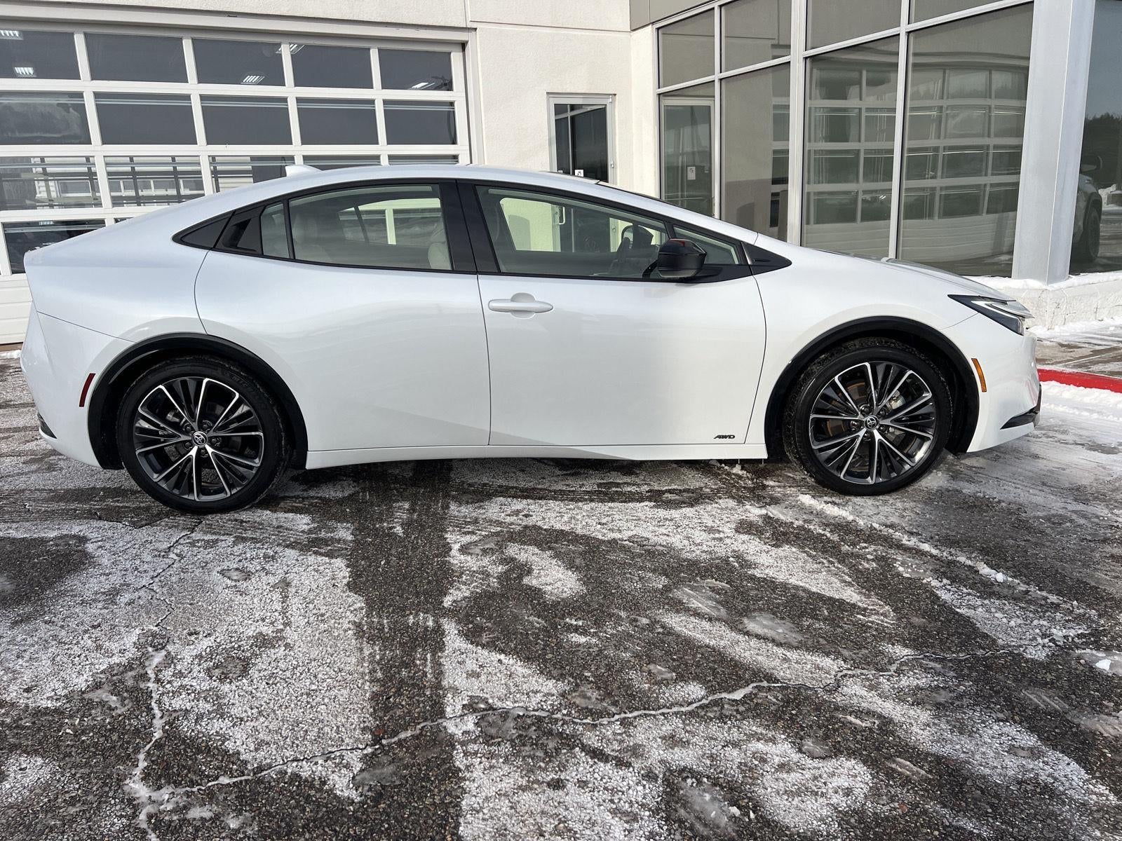 2025 Toyota Prius XLE