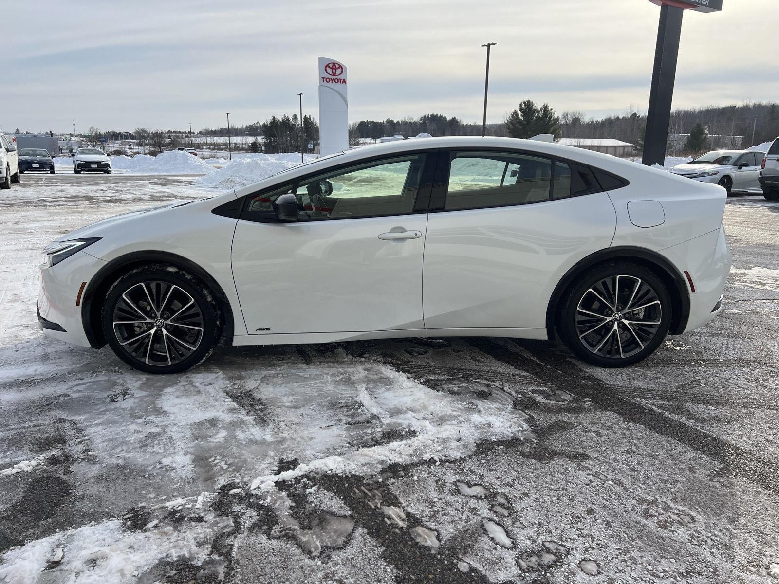 2025 Toyota Prius XLE