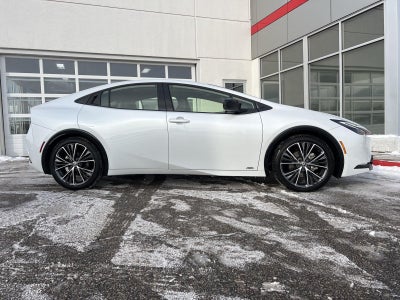 2025 Toyota Prius XLE