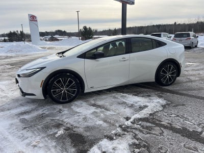 2025 Toyota Prius XLE