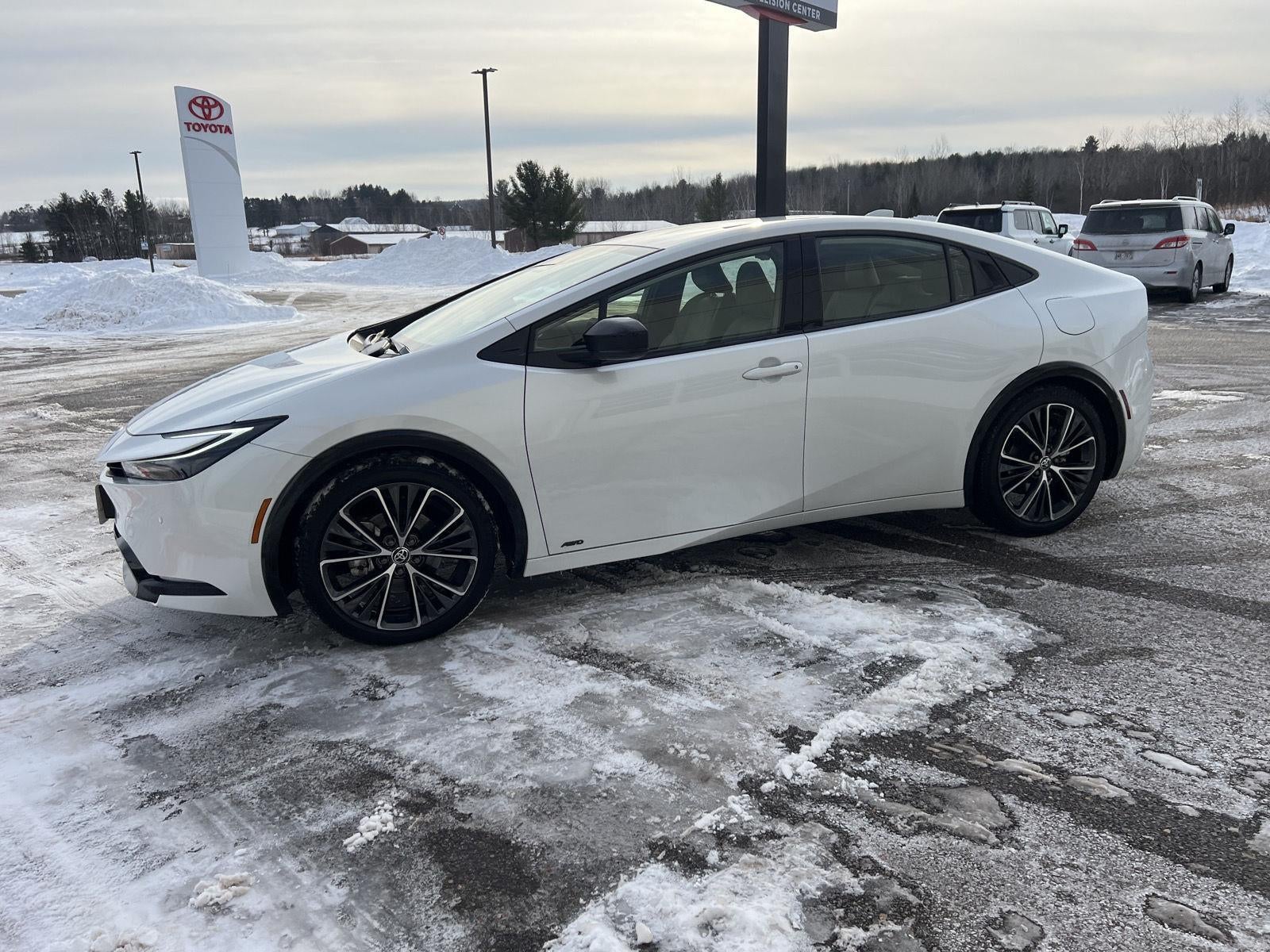 2025 Toyota Prius XLE