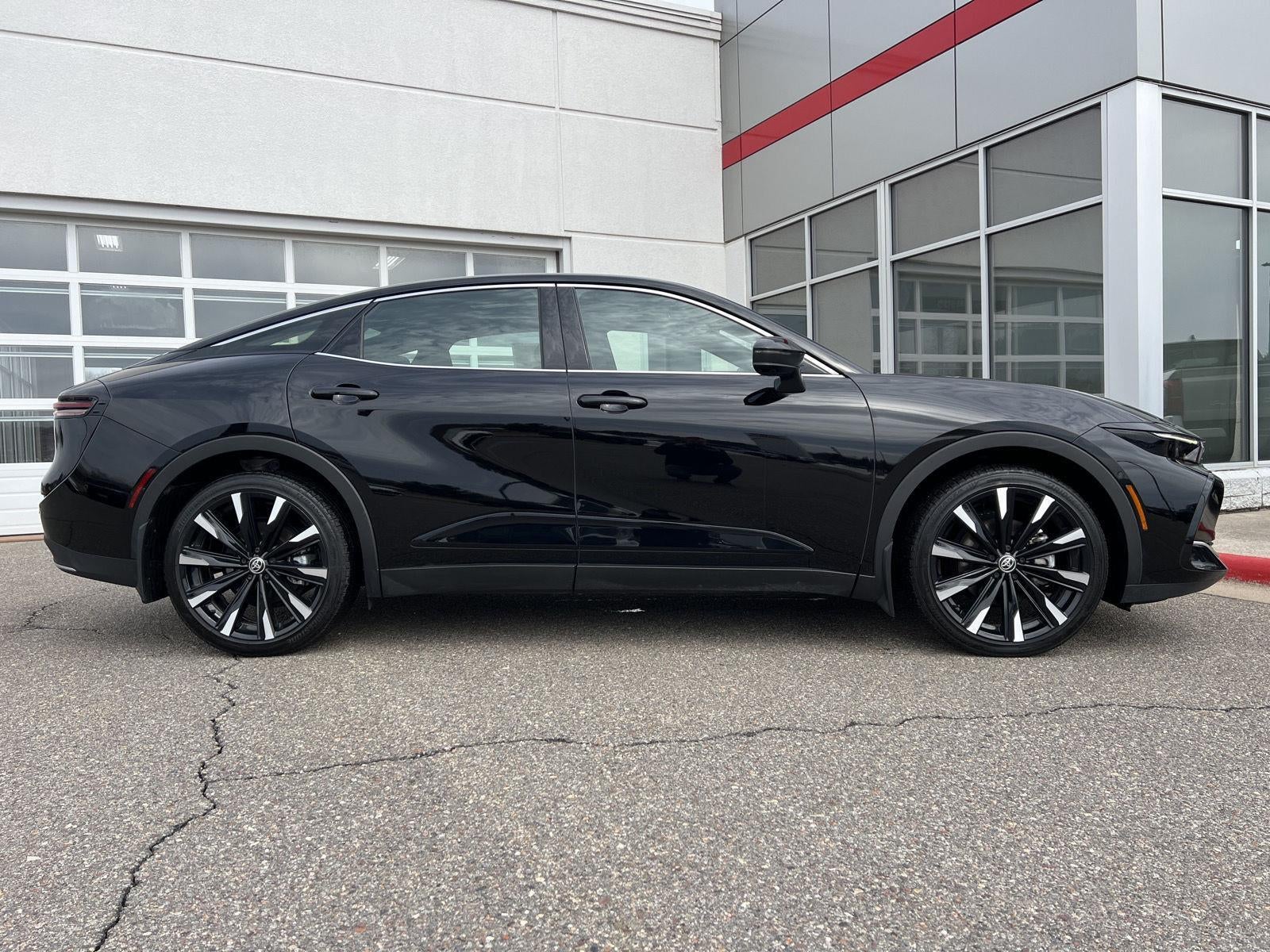 2025 Toyota Crown Platinum