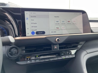 2025 Toyota Crown Platinum