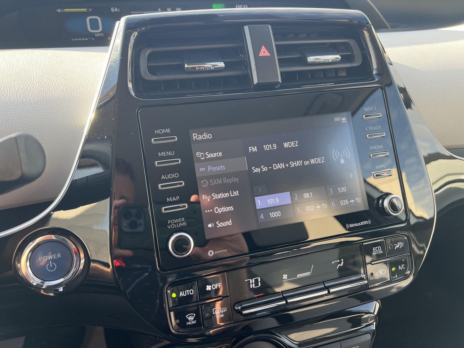2022 Toyota Prius LE