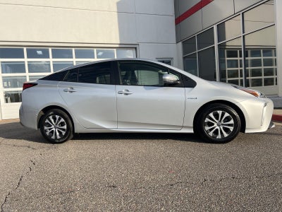 2022 Toyota Prius LE