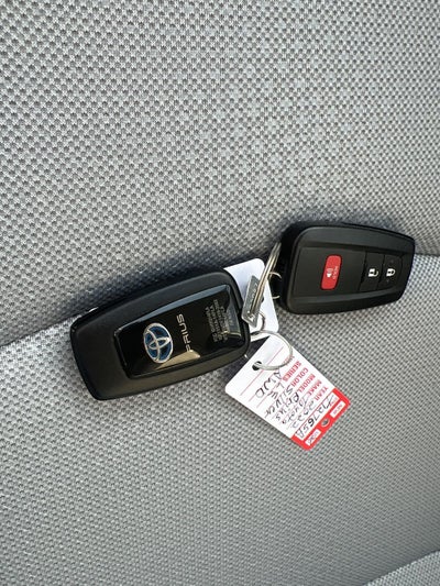 2022 Toyota Prius LE