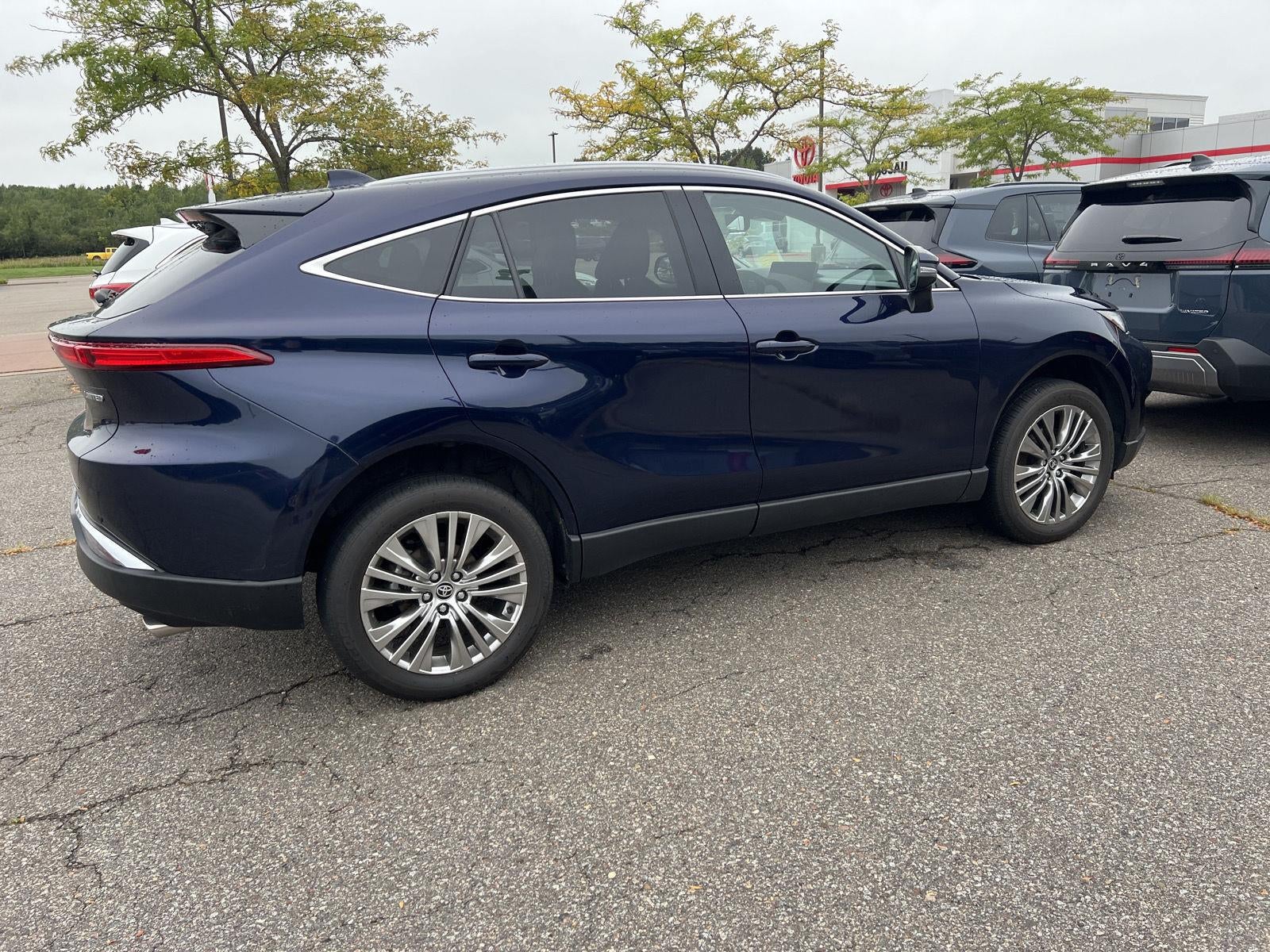 2023 Toyota Venza Limited