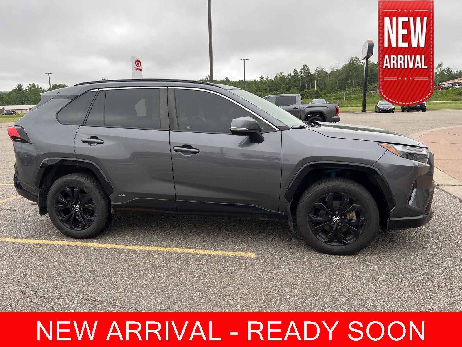 2022 Toyota RAV4 Hybrid SE