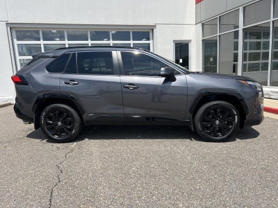 2022 Toyota RAV4 Hybrid SE
