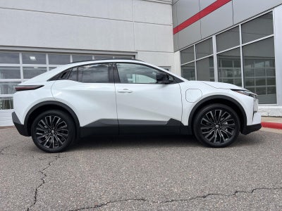 2026 Toyota C-HR XSE