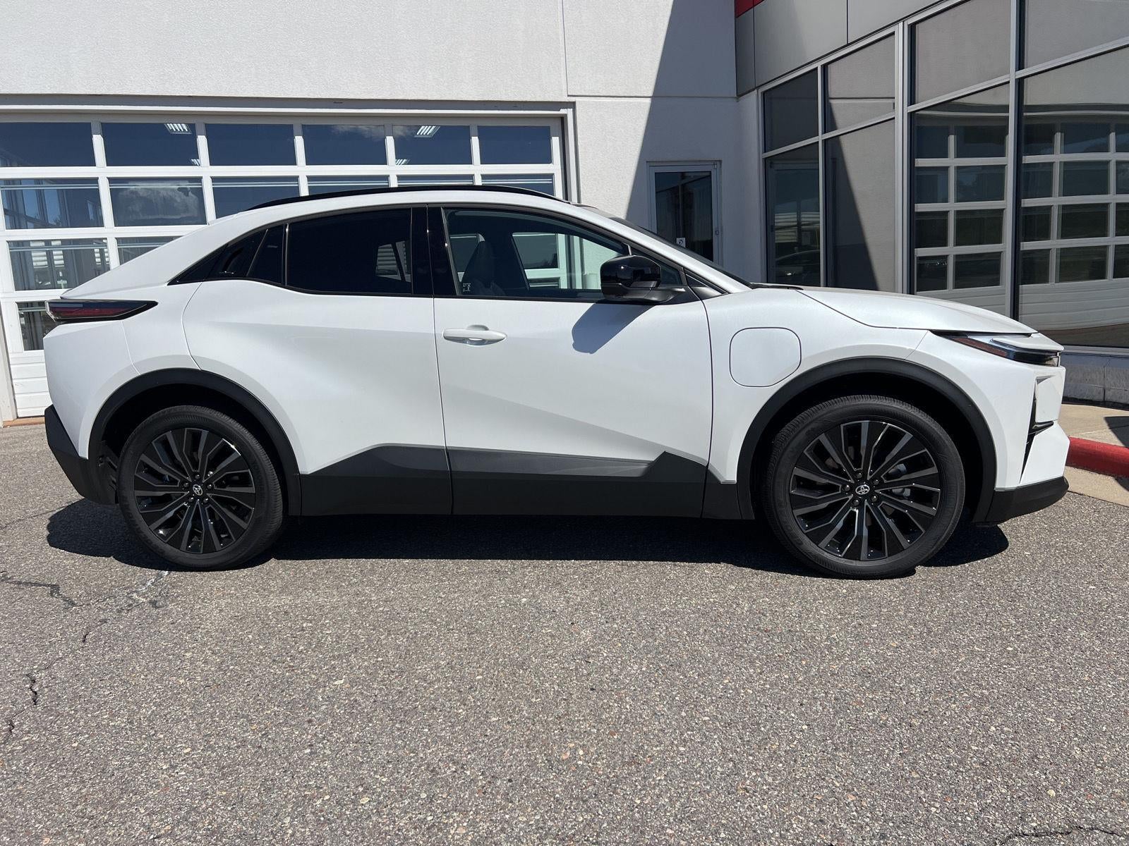 2026 Toyota C-HR XSE