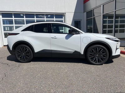 2026 Toyota C-HR XSE
