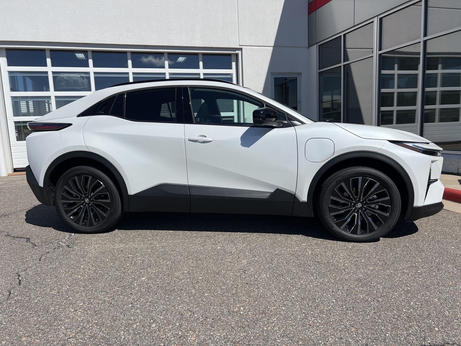 2026 Toyota C-HR XSE