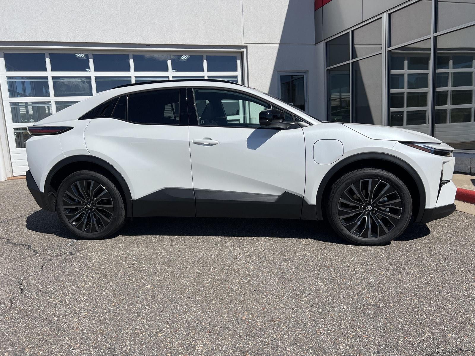 2026 Toyota C-HR XSE