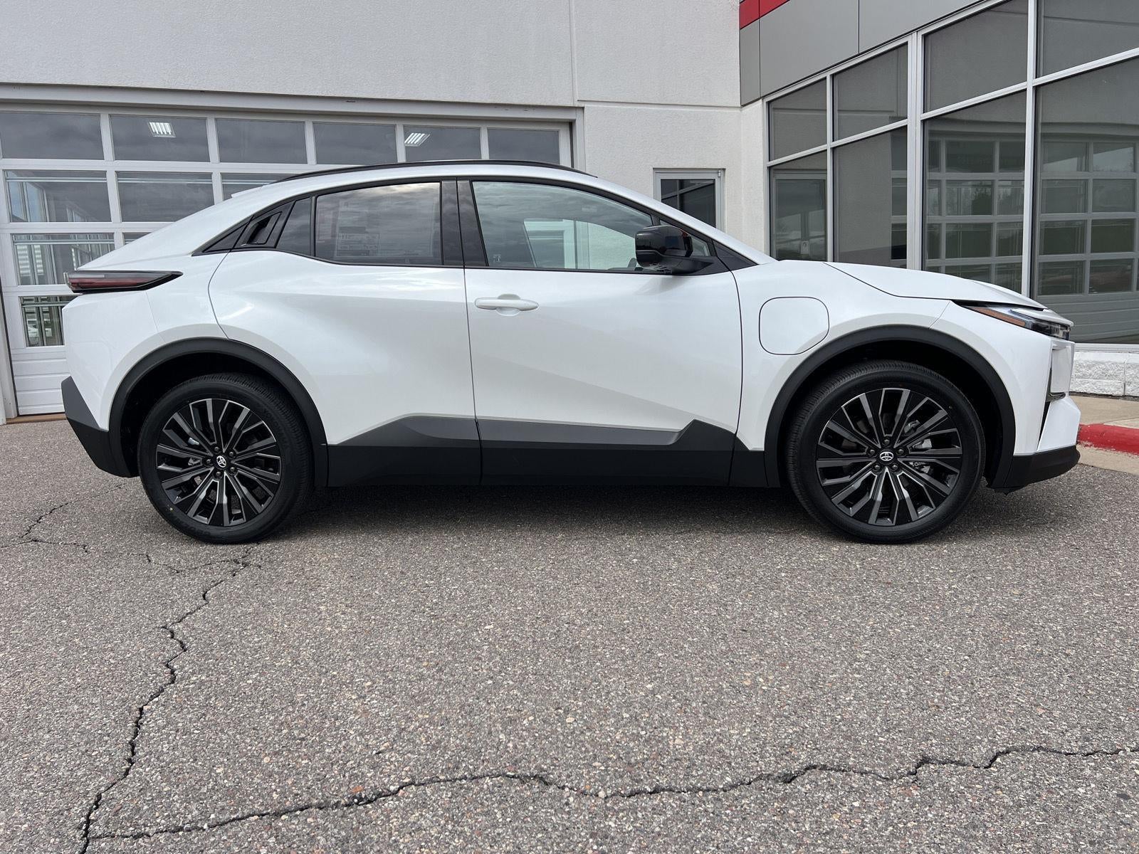 2026 Toyota C-HR XSE