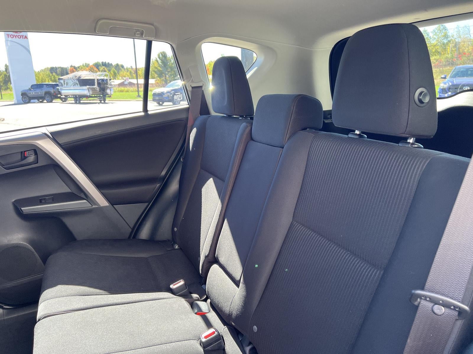 2016 Toyota RAV4 AWD 4DR LE