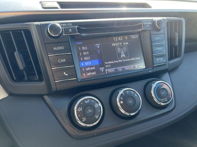 2016 Toyota RAV4 AWD 4DR LE